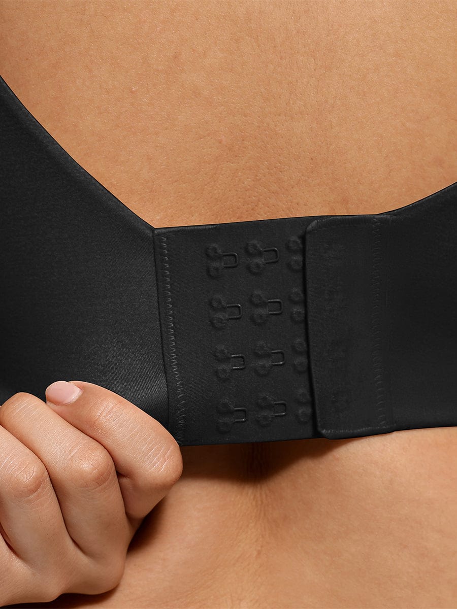 LINDA LunaLift black bra four-row hook-and-eye closure detail